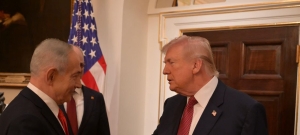 以海军大规模演习 美部署第二艘航母 大卫投石器测试成功 美军撤离坦夫基地