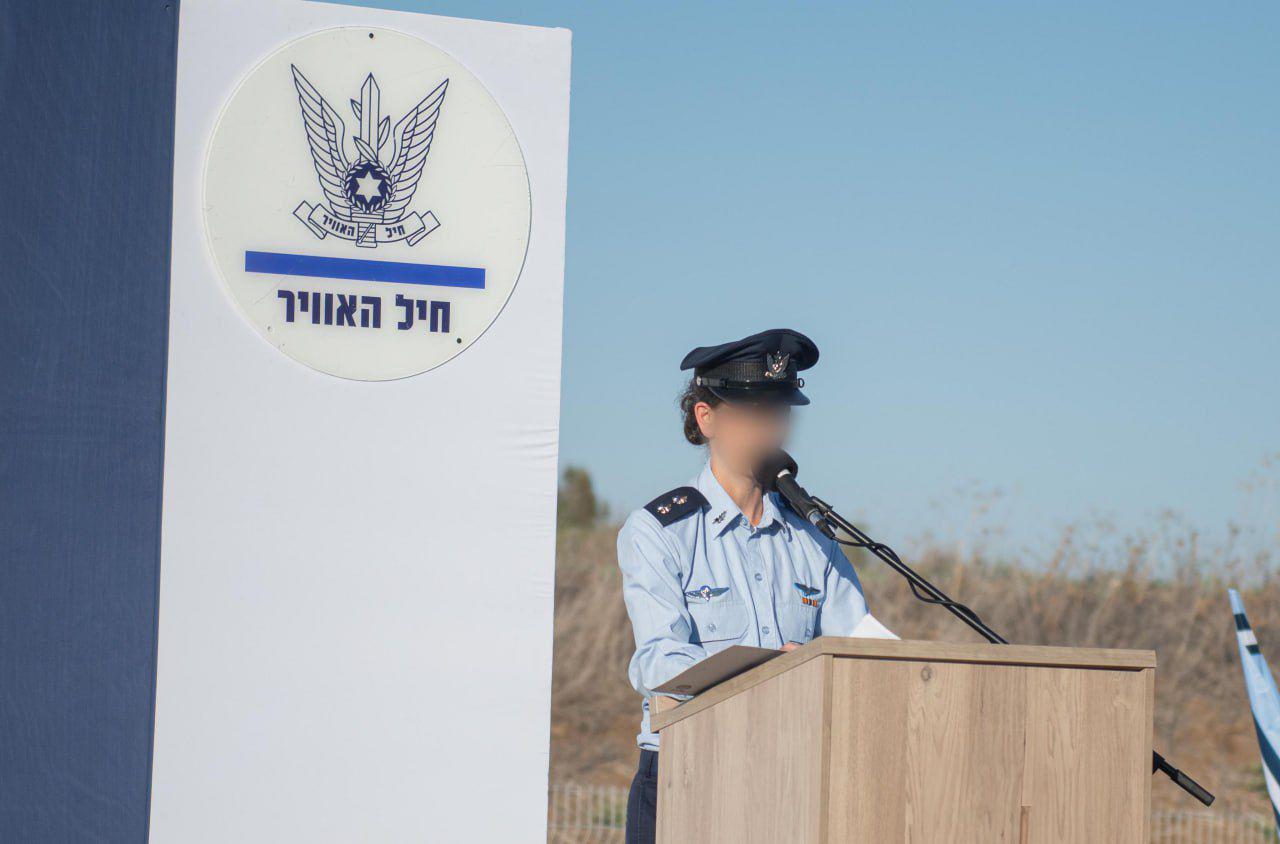 据军方称，以色列空军历史上首次由女性指挥无人机中队。中校“贝特”昨日正式就任领导职务，出于安全原因， ...