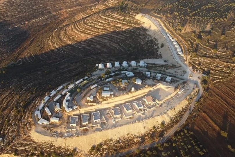 犹太、撒马利亚和约旦河谷自20世纪90年代以来，只有四个新的定居点获得了政府的全面承认，但不到三年的时间 ...